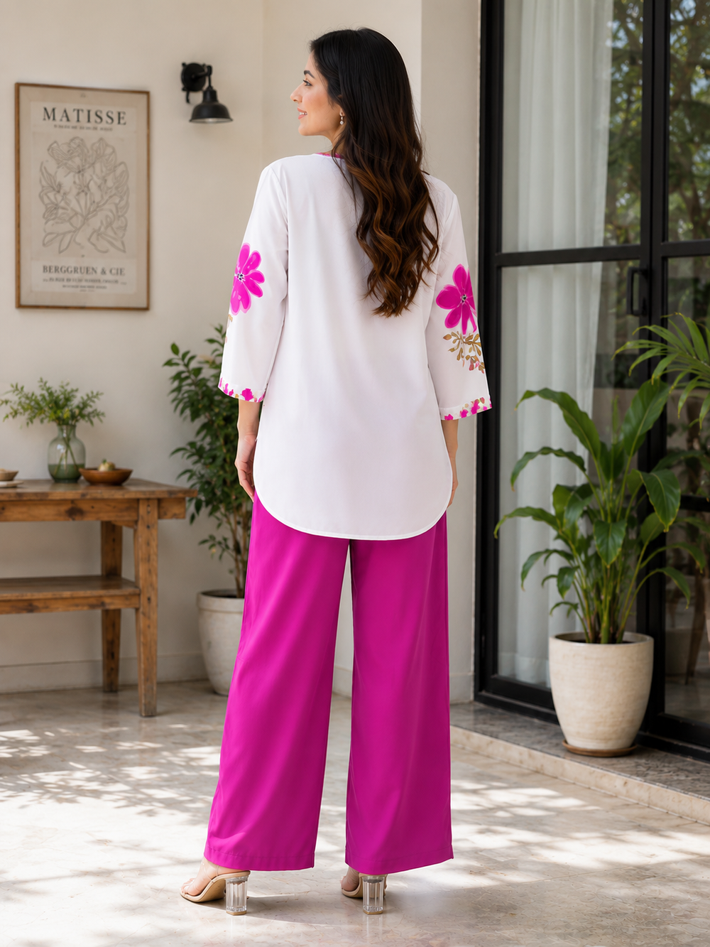 Women's Cotton Mul Floral Printed Co-Ord Set – White & Fuchsia Pink | SanganerKurtiWala
