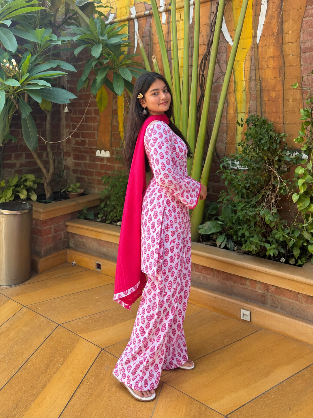 Women’s Pink & White Printed Farshi Kurta Set with Dupatta